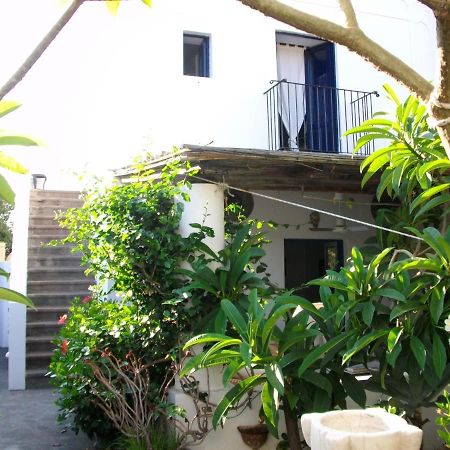 A' Riggiola Villa สตรอมโบลี ภายนอก รูปภาพ
