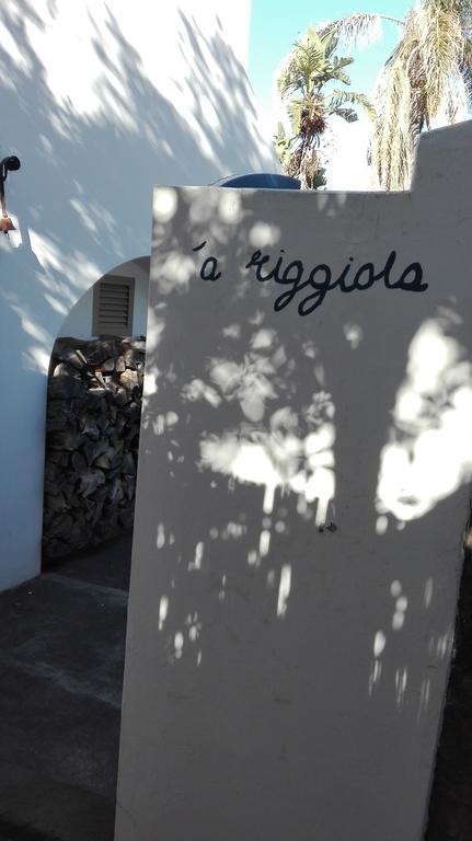 A' Riggiola Villa สตรอมโบลี ภายนอก รูปภาพ